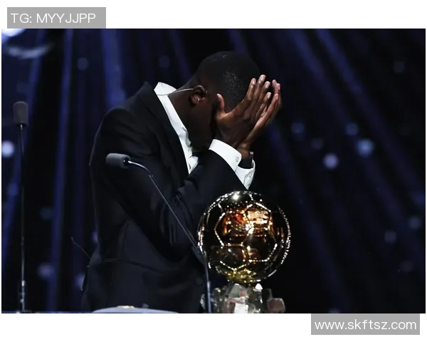 登贝莱的崛起之路:从天才少年到足球场上的闪耀明星 登贝莱的崛起之路:从天才少年到足球场上的闪耀明星