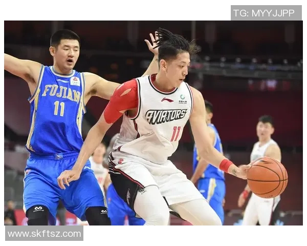 CBA八一对阵福建精彩对决全程360直播不容错过