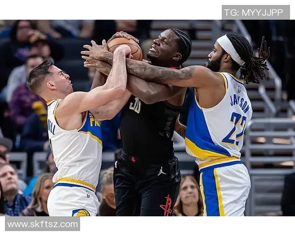 克林特卡佩拉：从角色球员到NBA明星的蜕变之路