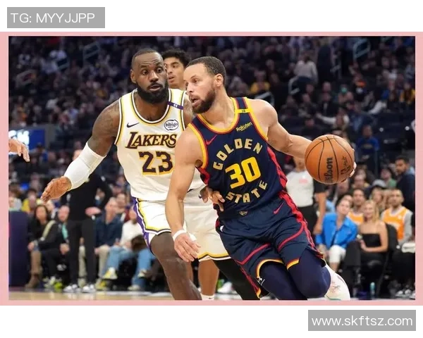 詹姆斯队与库里队精彩对决回放全程回顾与精彩瞬间分析 詹姆斯队与库里队精彩对决回放全程回顾与精彩瞬间分析