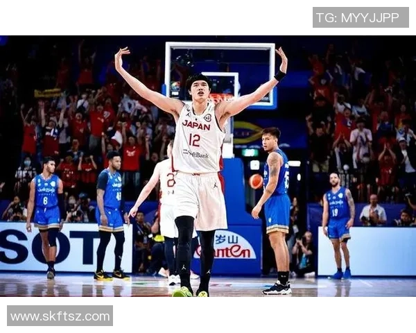 深圳篮球队在世界杯积分榜中以70分稳居第一名引发热议 深圳篮球队在世界杯积分榜中以70分稳居第一名引发热议